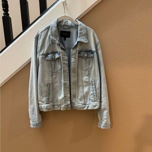 Banana Republic Classic Light Wash Jean Jacket